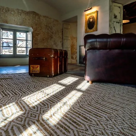 فندق Palazzo Boyl 1840 *