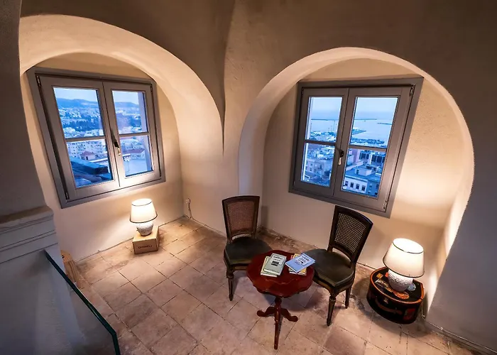 Palazzo Boyl 1840 ホテル